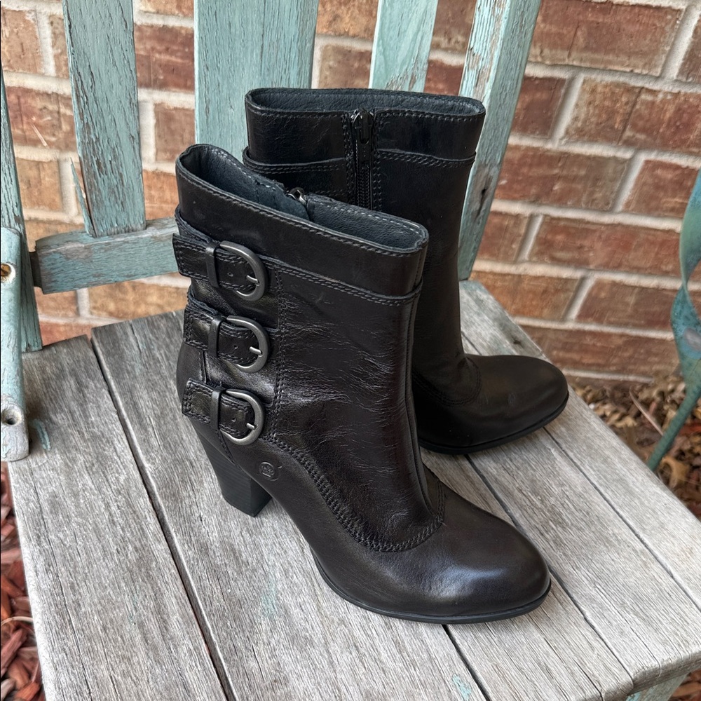 BORN Ladies 6 US/ 36.5 EU Vivi Black Leather Heeled Boots with Buckle Detail